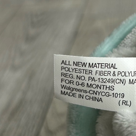 My First Easter Baby Booties Happy Go Fluffy For Ages 0-6M EUC - Picture 4 of 4